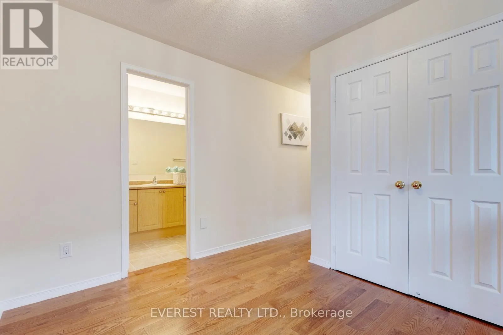 5172 NESTLING GROVE