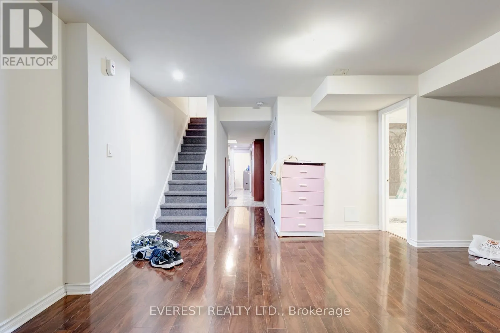 5172 NESTLING GROVE