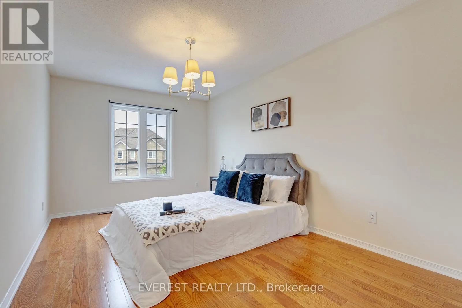 5172 NESTLING GROVE