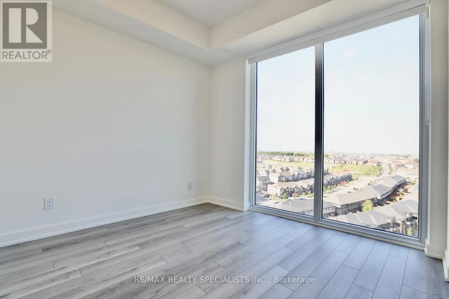 1308 - 3079 TRAFALGAR ROAD