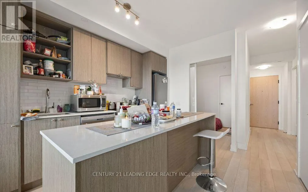 402 - 50 GEORGE BUTCHART DRIVE