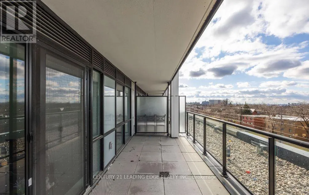 402 - 50 GEORGE BUTCHART DRIVE
