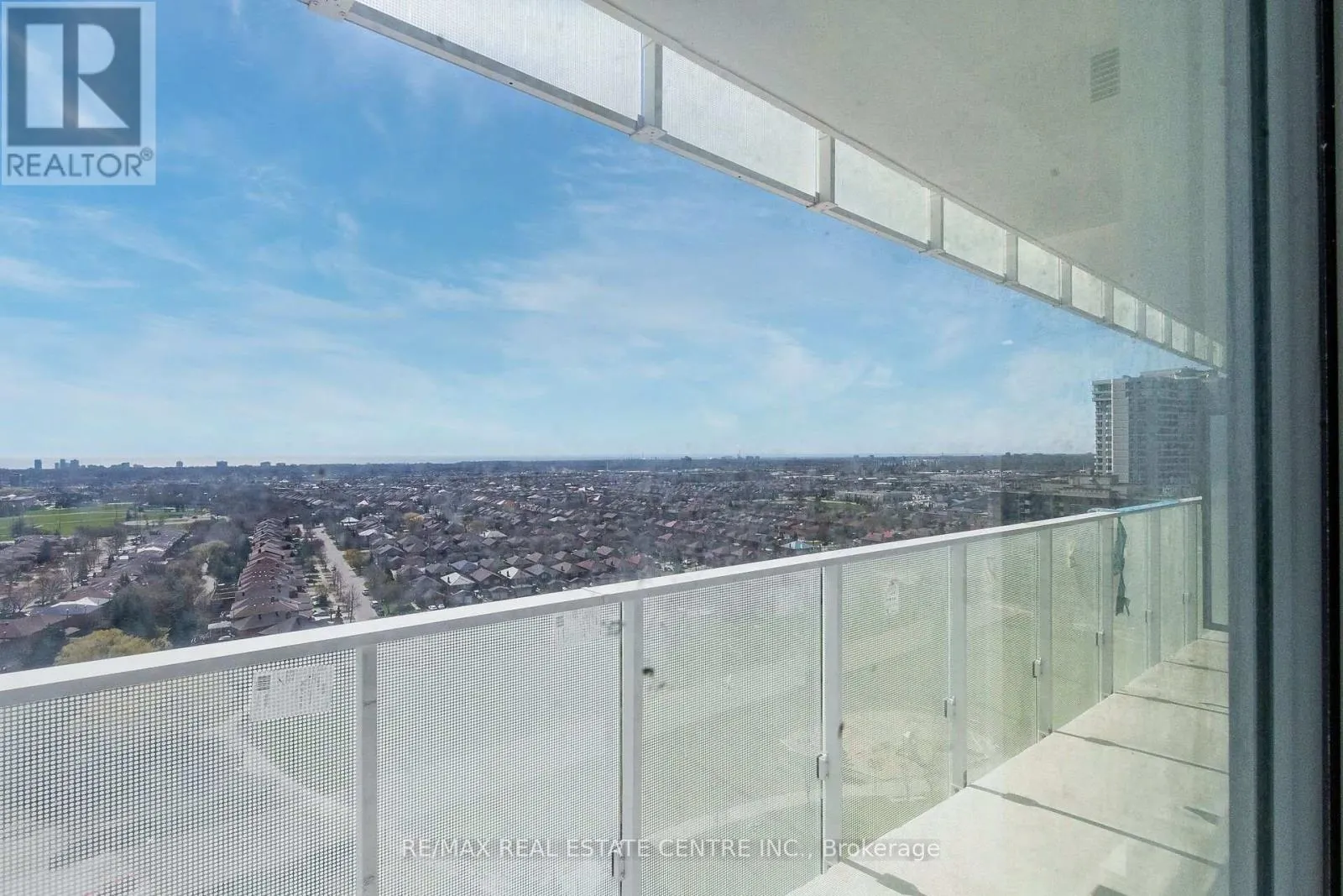 1407 - 3883 QUARTZ ROAD