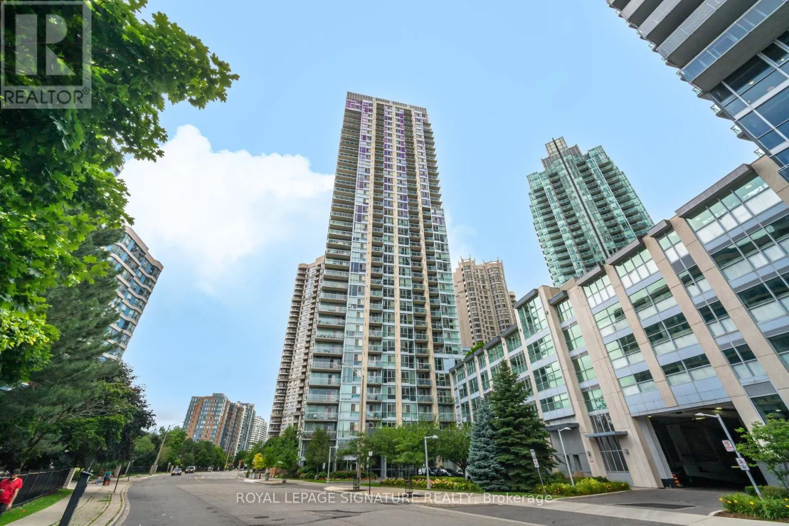 1810 - 225 WEBB DRIVE