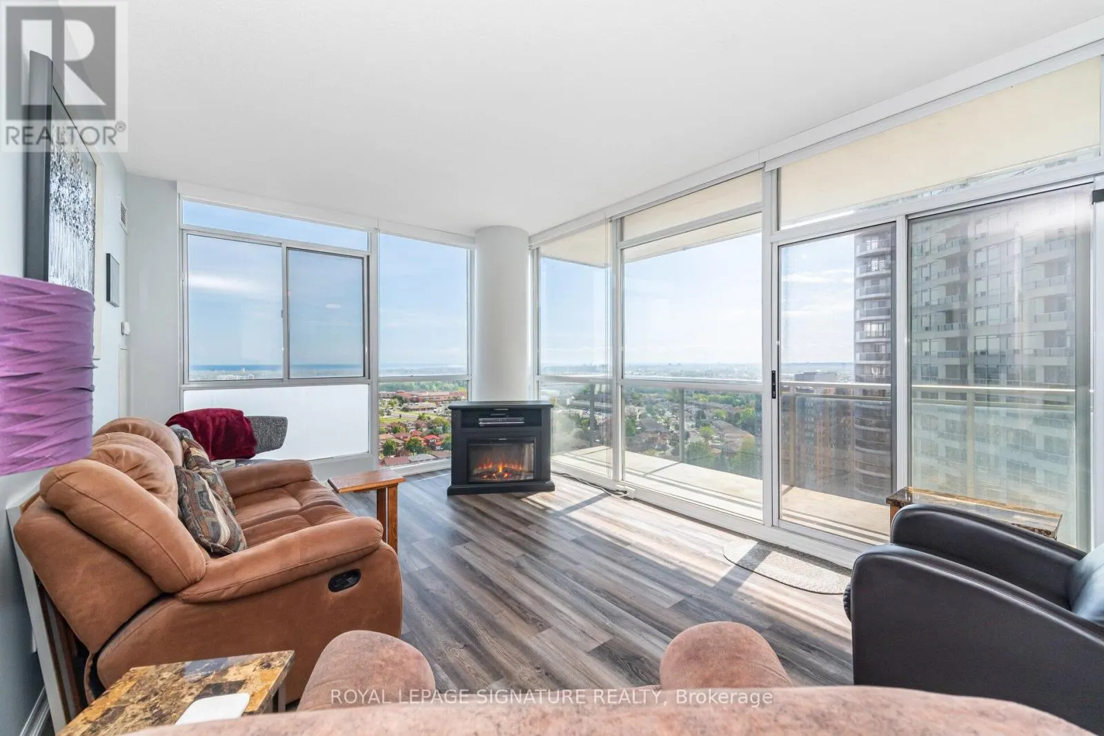 1810 - 225 WEBB DRIVE