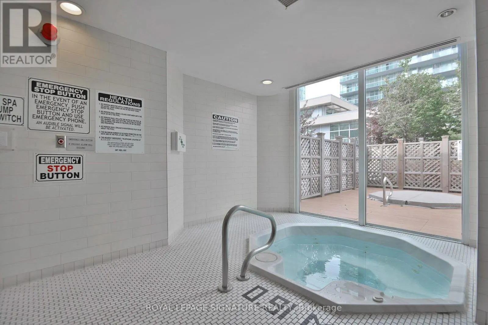 1810 - 225 WEBB DRIVE