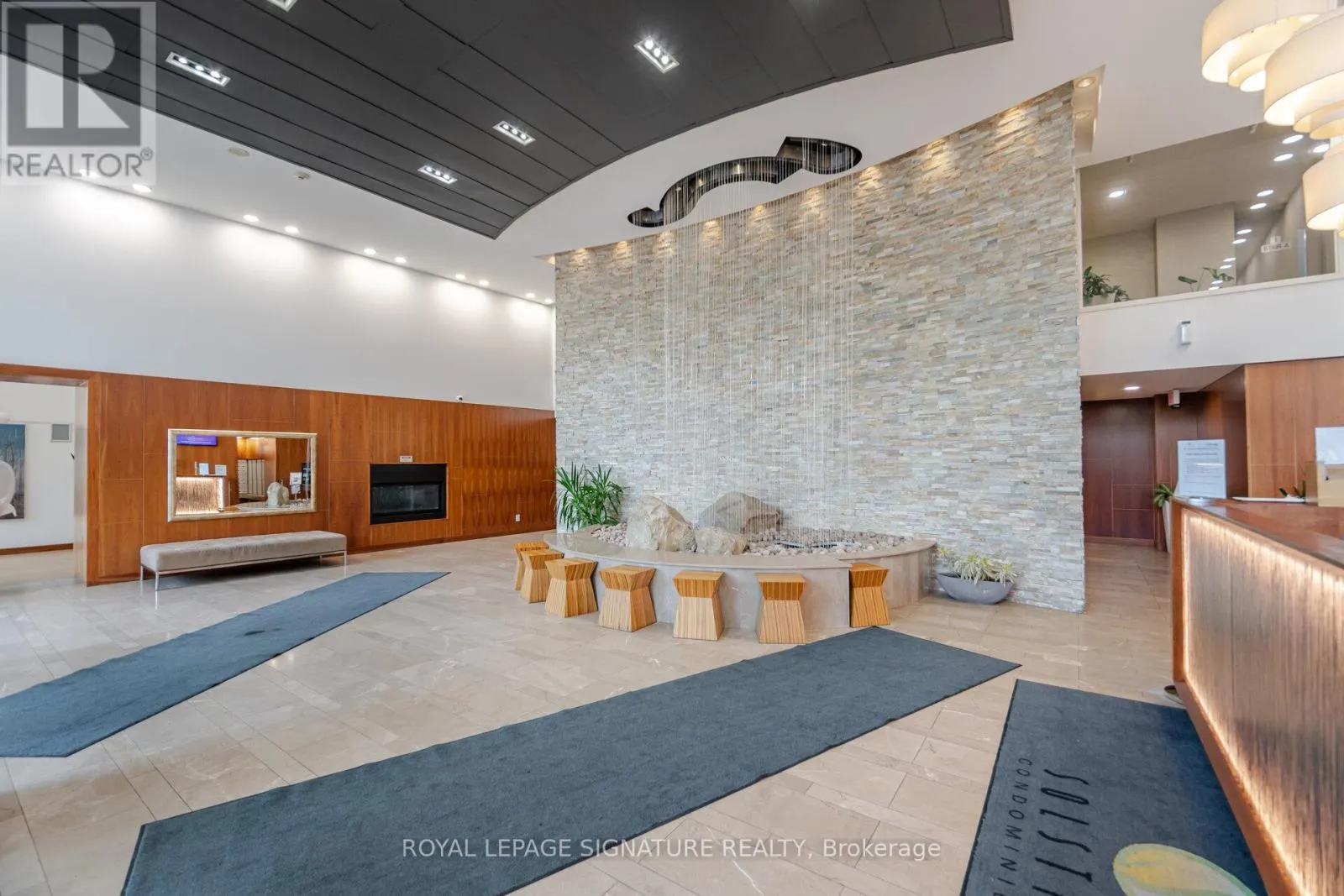 1810 - 225 WEBB DRIVE