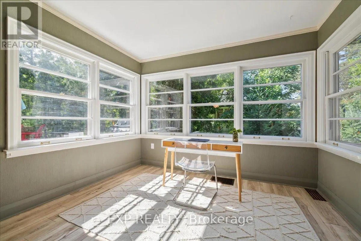 2058 EMERALD CRESCENT