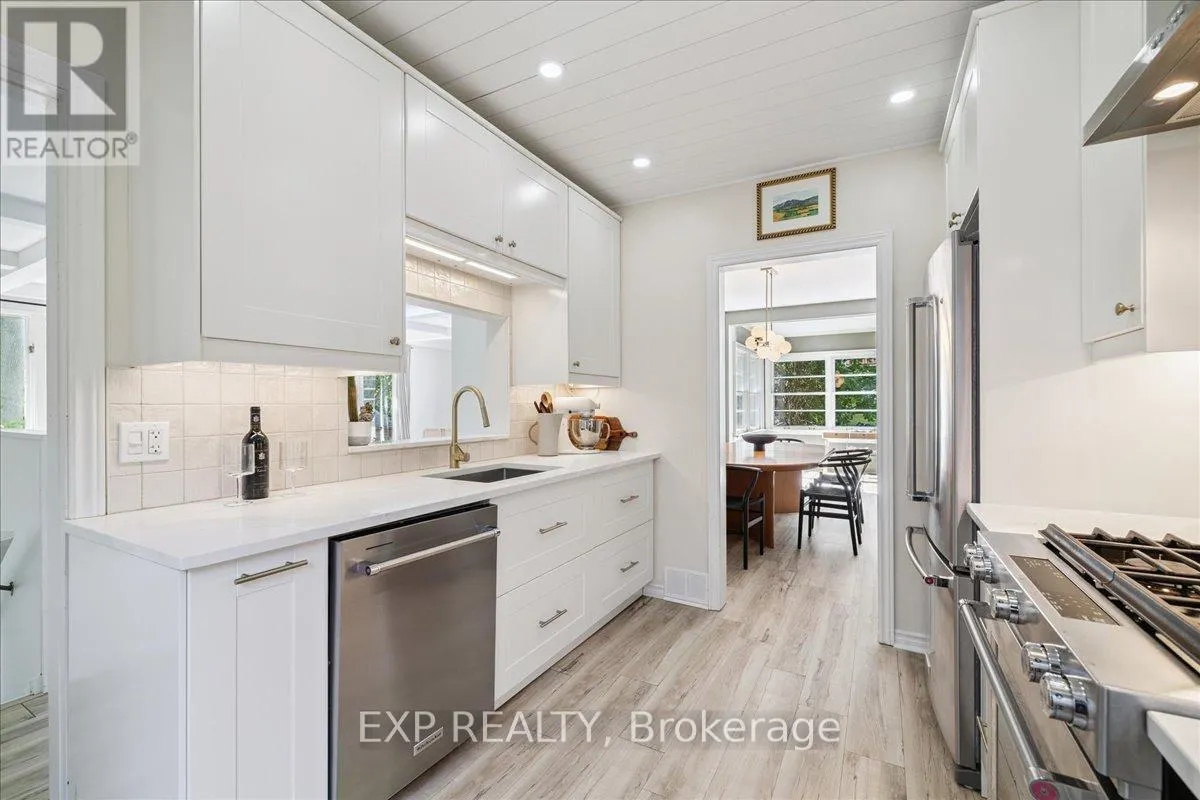 2058 EMERALD CRESCENT