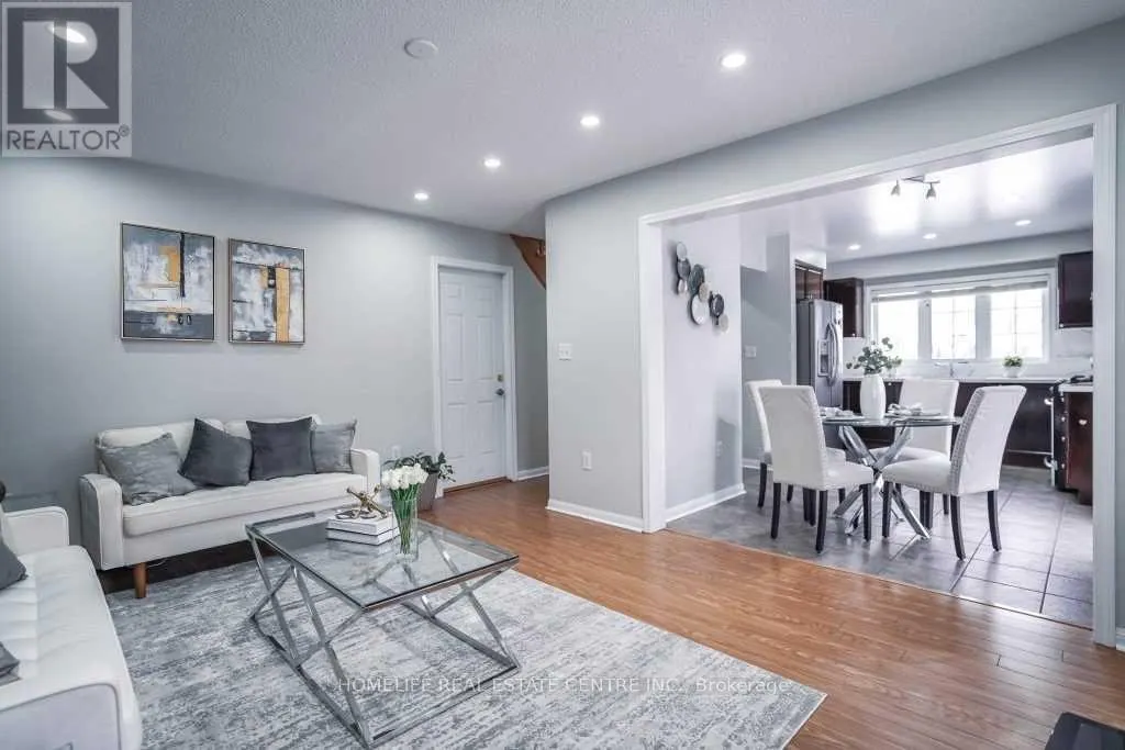 2 CHUDLEIGH AVENUE