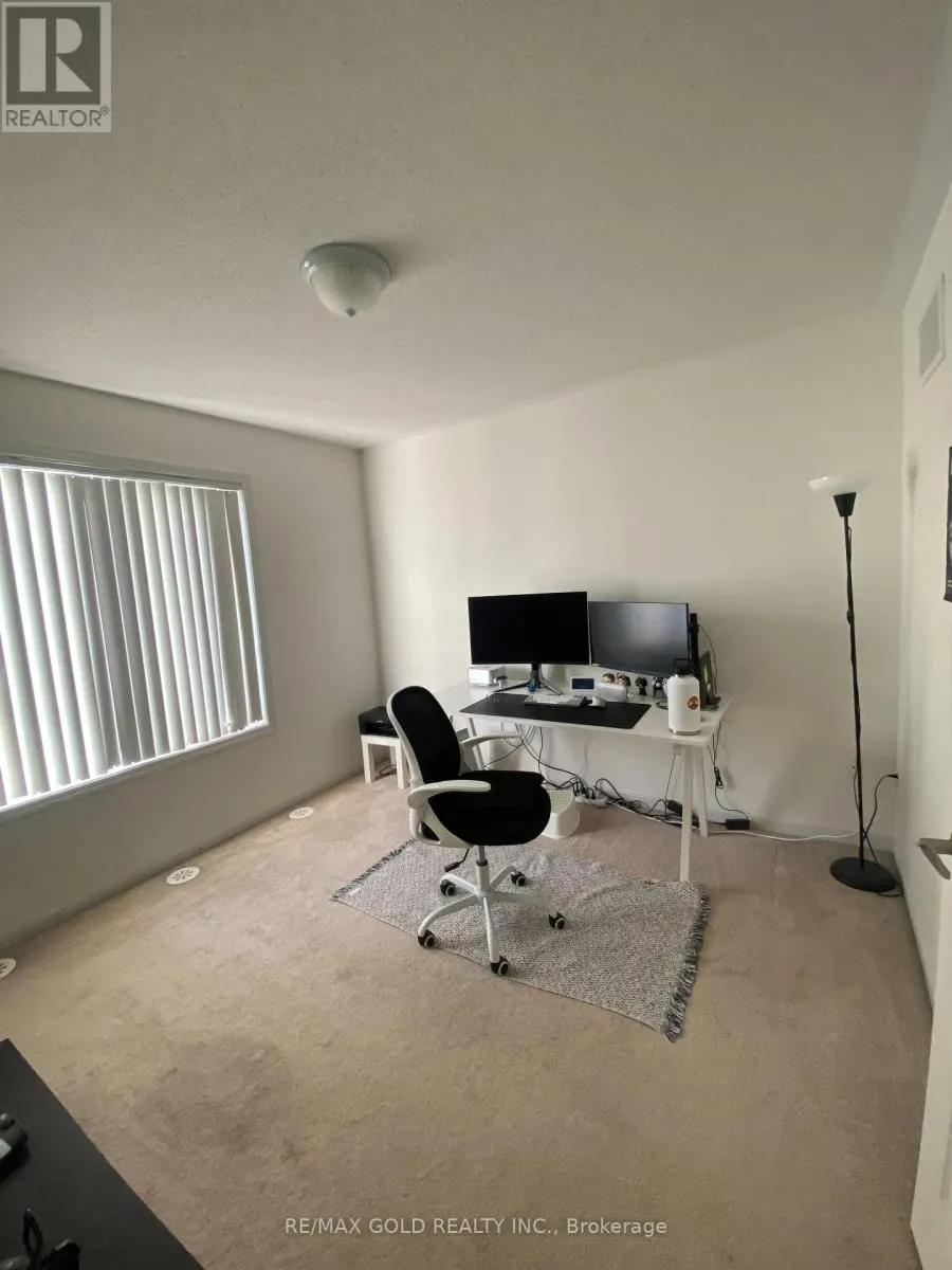 137 - 1 BECKENROSE COURT