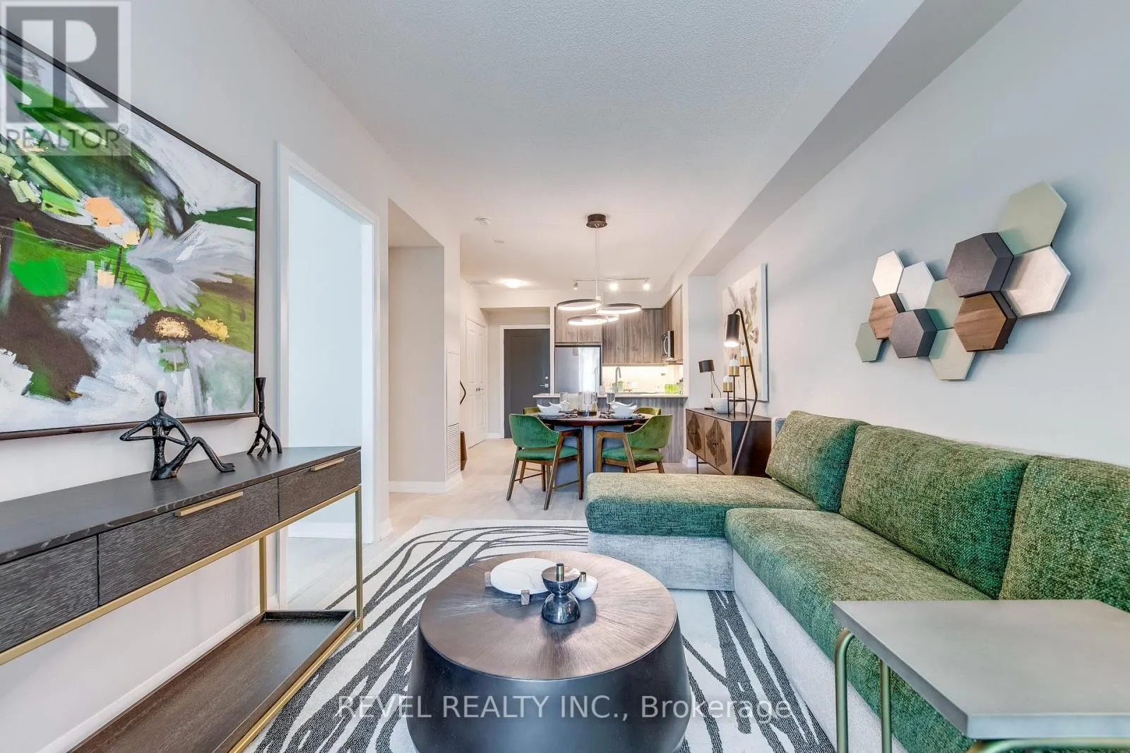 1802 - 15 WATERGARDEN DRIVE