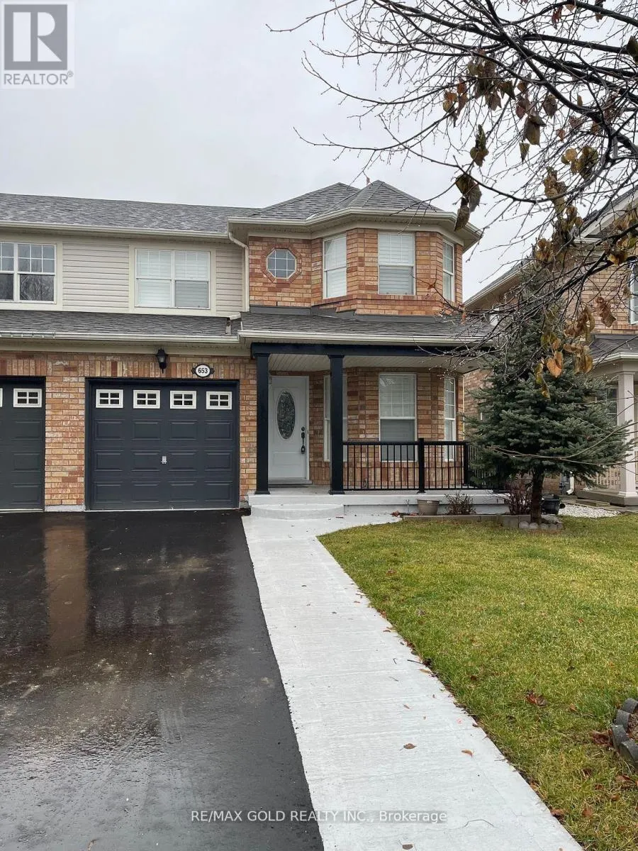653 HAMILTON CRESCENT
