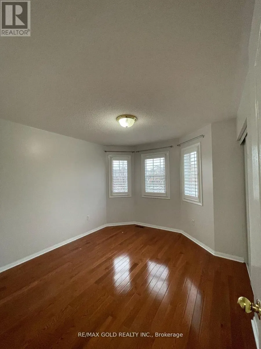 653 HAMILTON CRESCENT