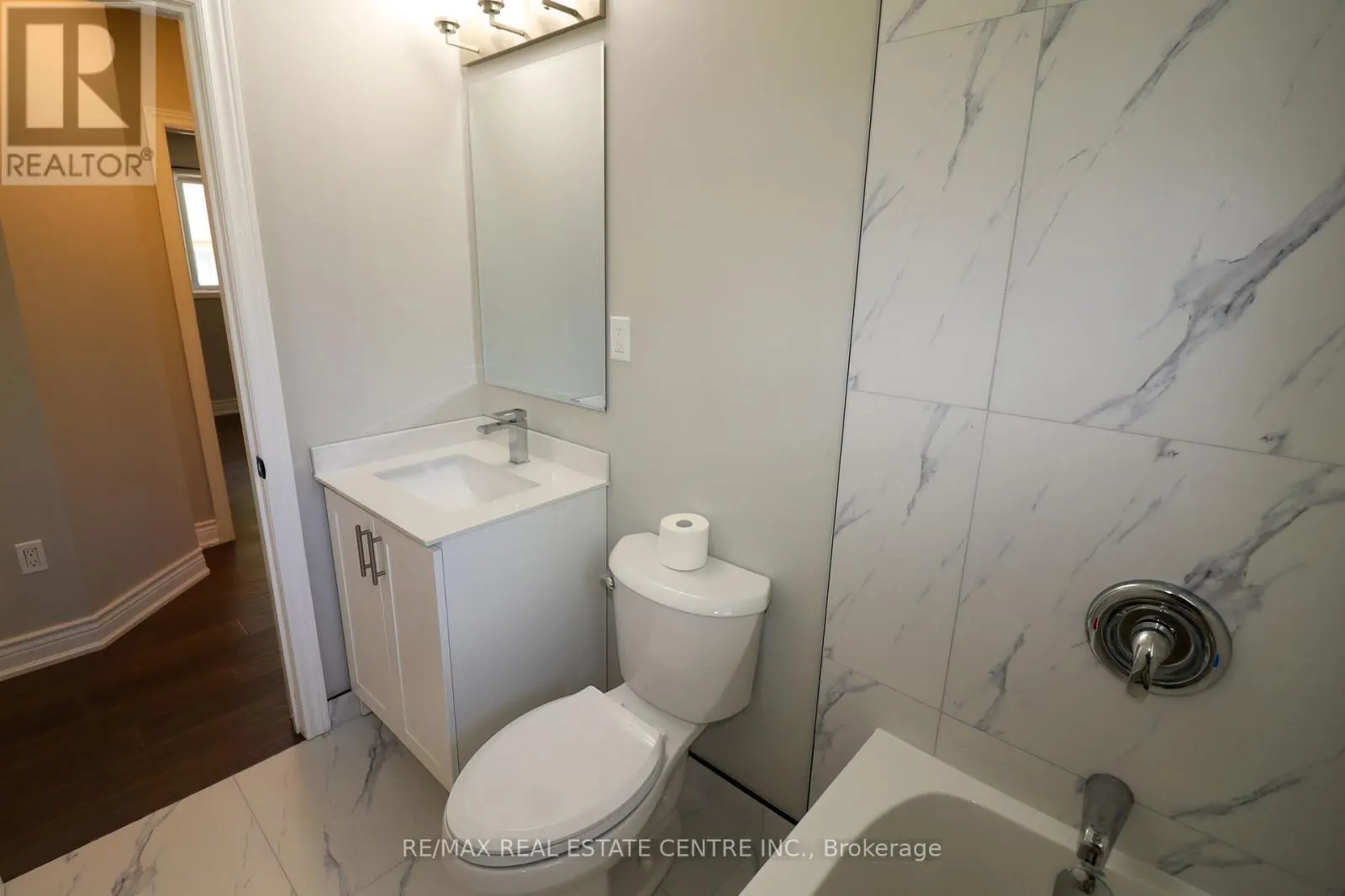 17B AMANDA STREET