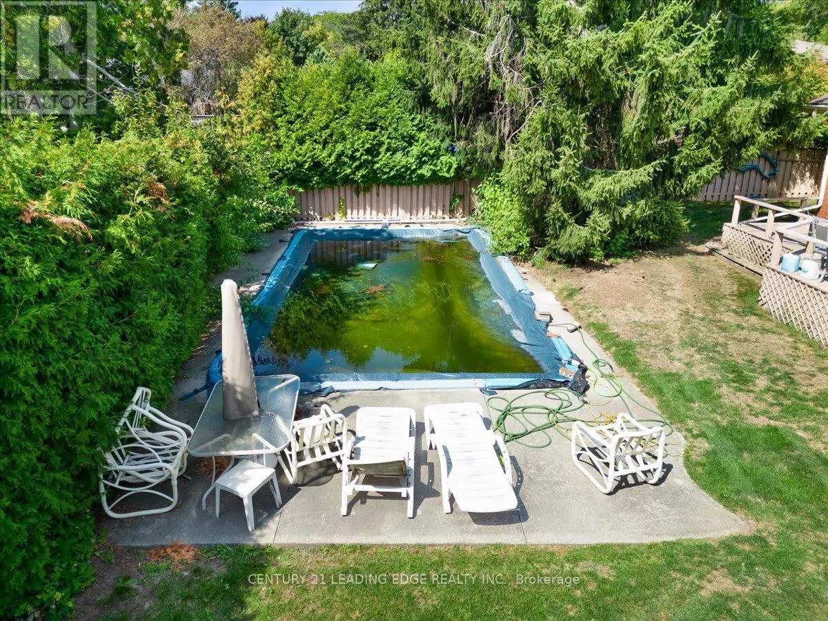 808 FALCON BOULEVARD