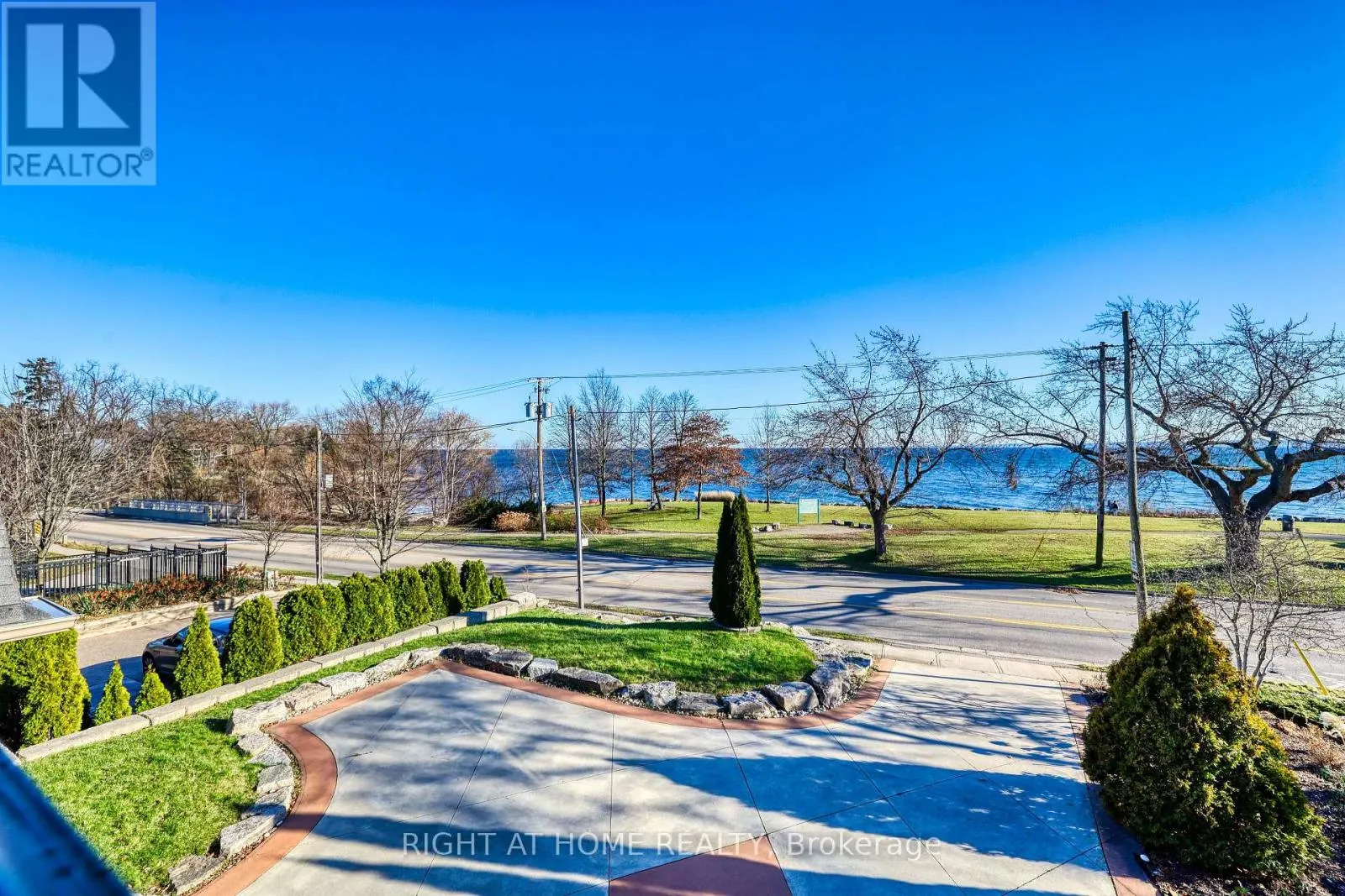 3227 LAKESHORE ROAD