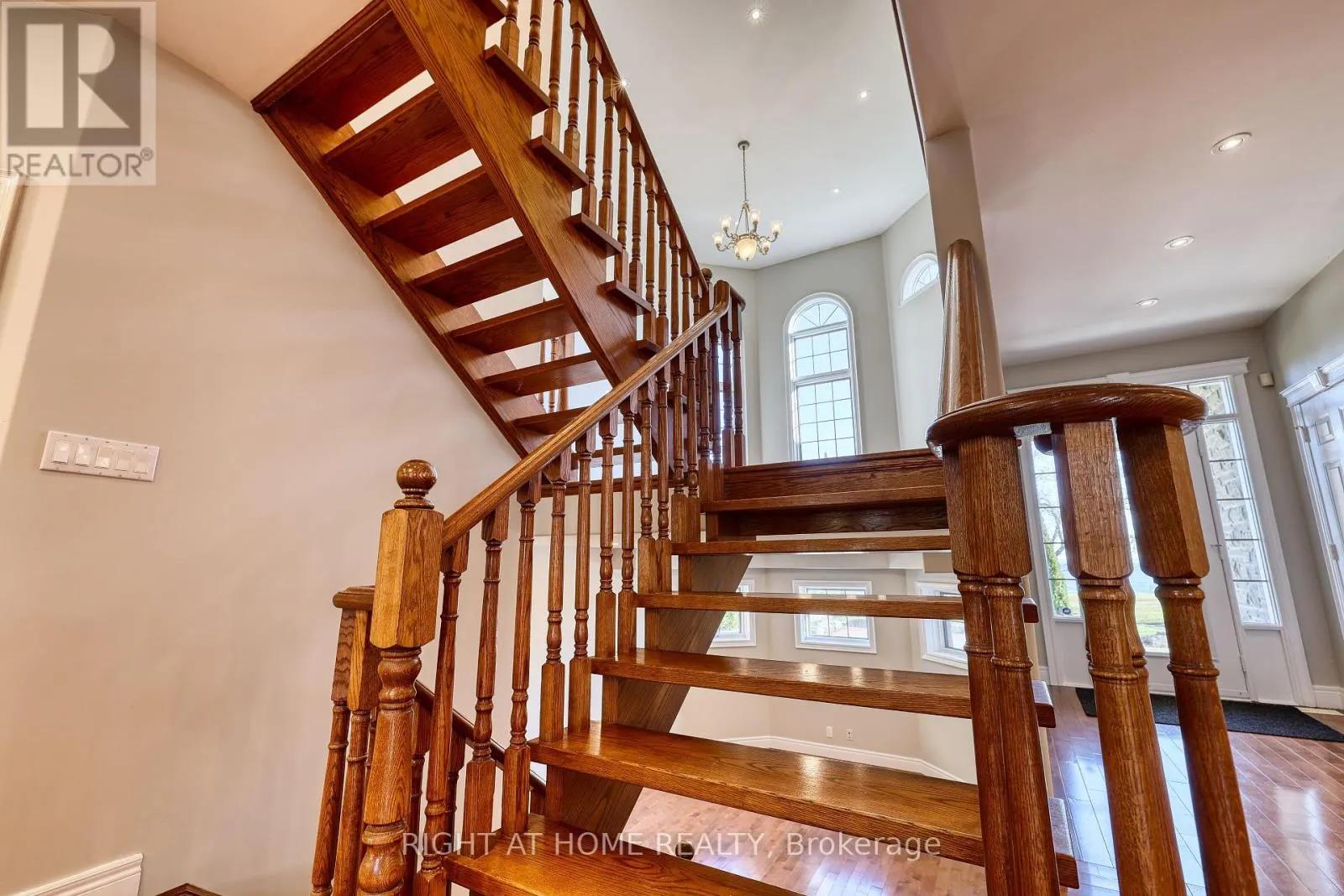 3227 LAKESHORE ROAD
