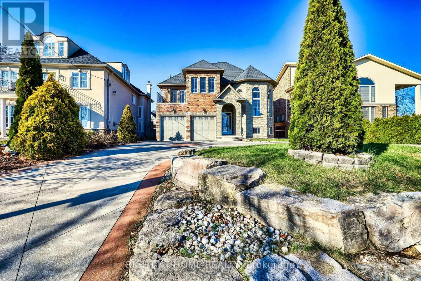 3227 LAKESHORE ROAD