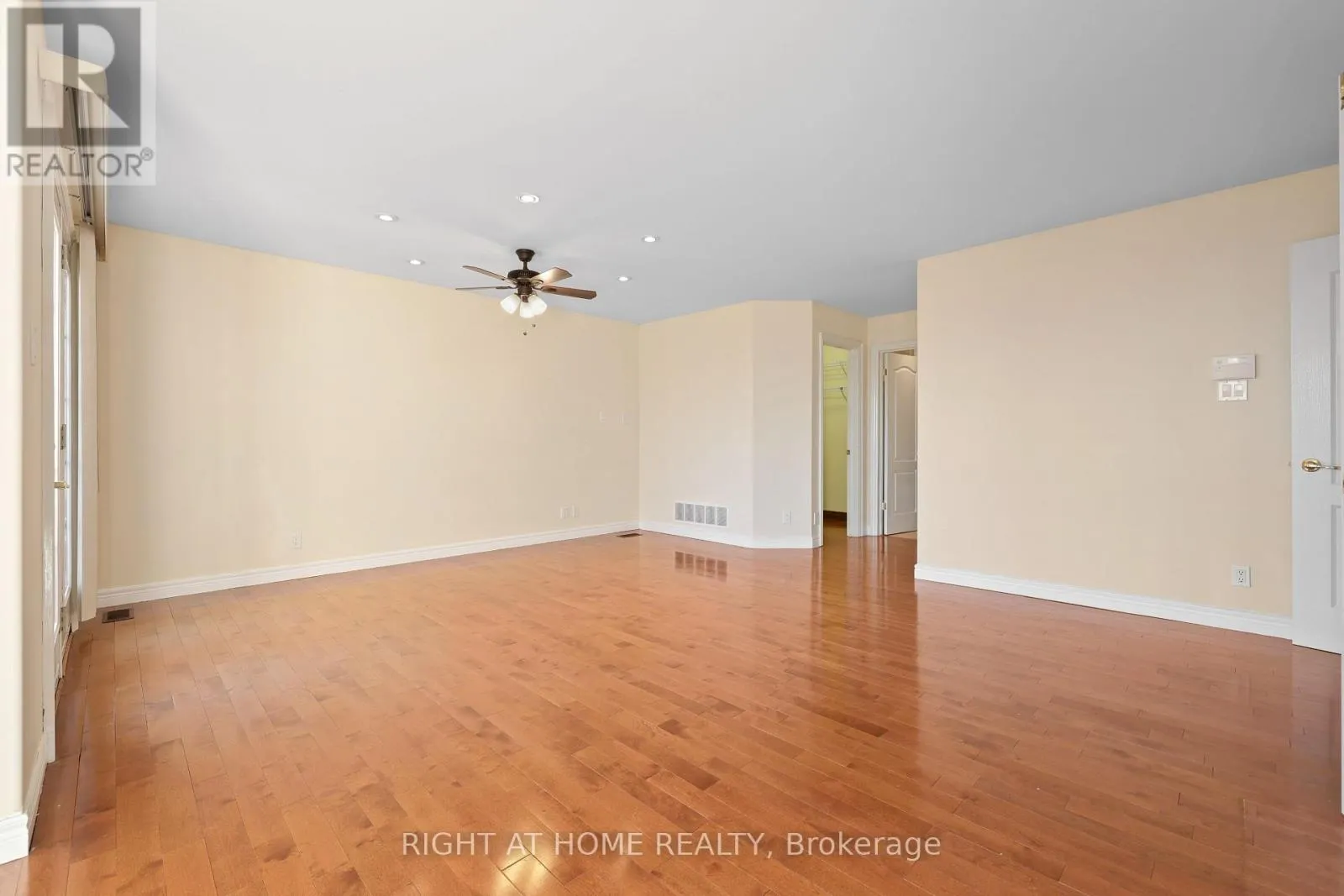 3227 LAKESHORE ROAD