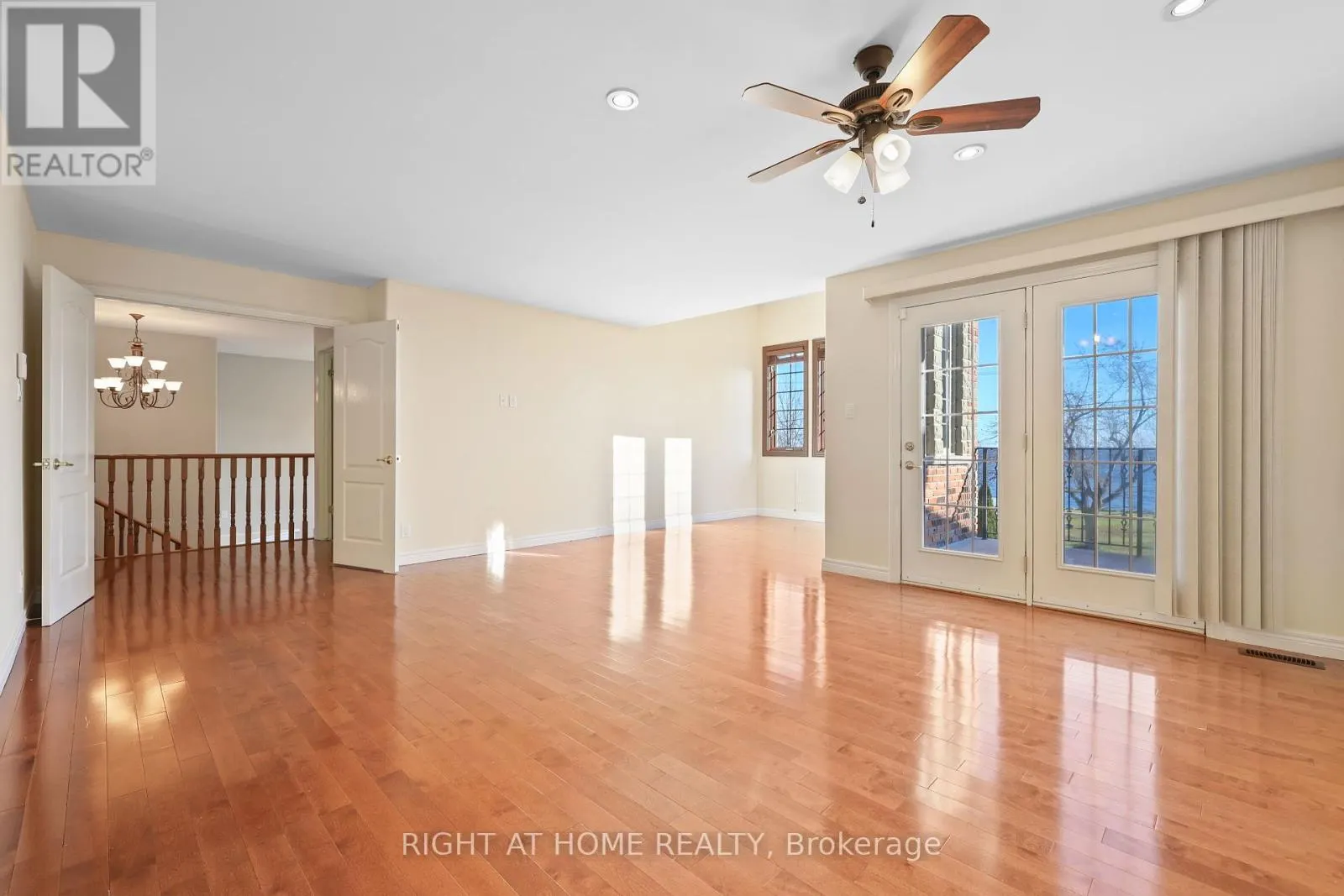 3227 LAKESHORE ROAD
