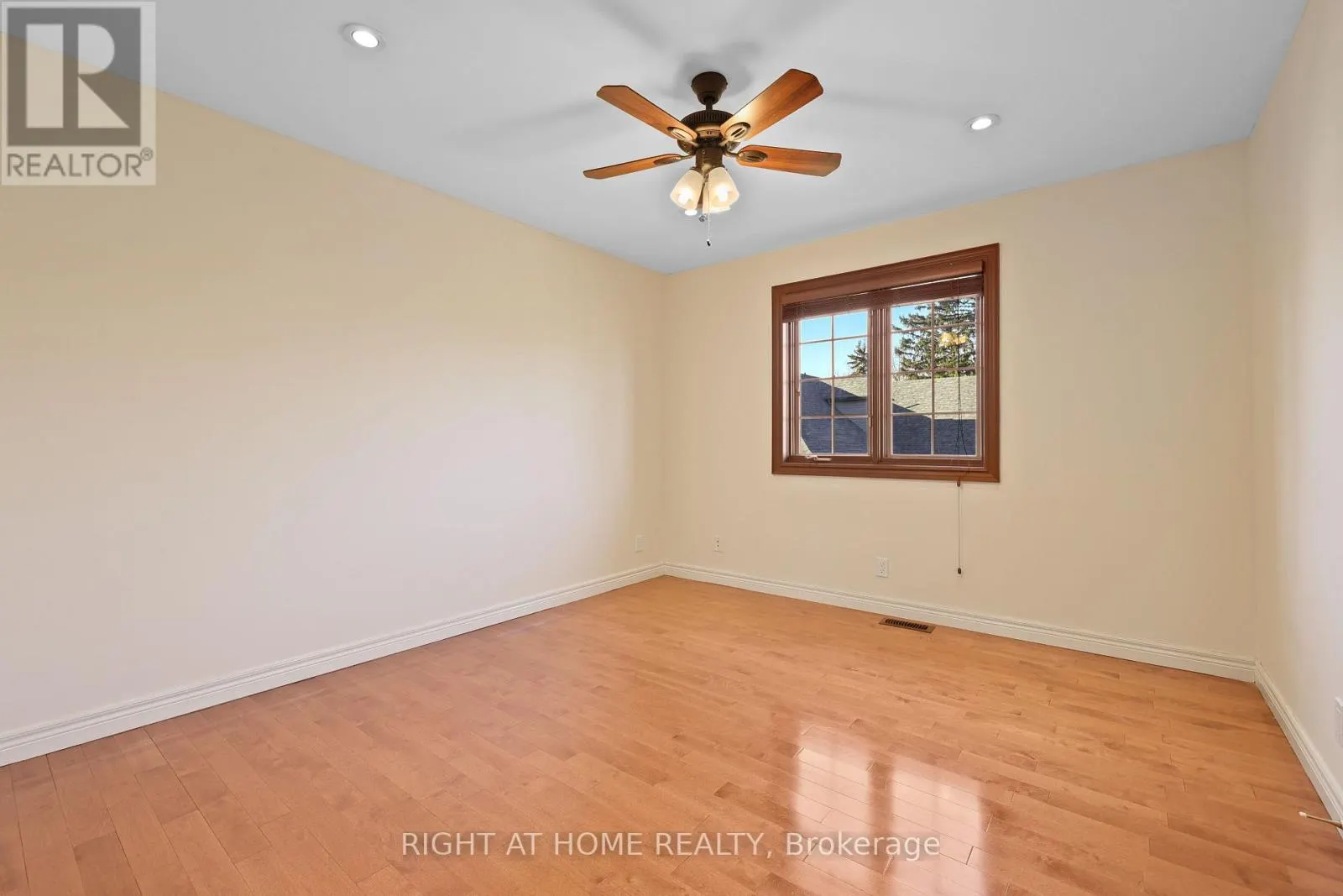 3227 LAKESHORE ROAD