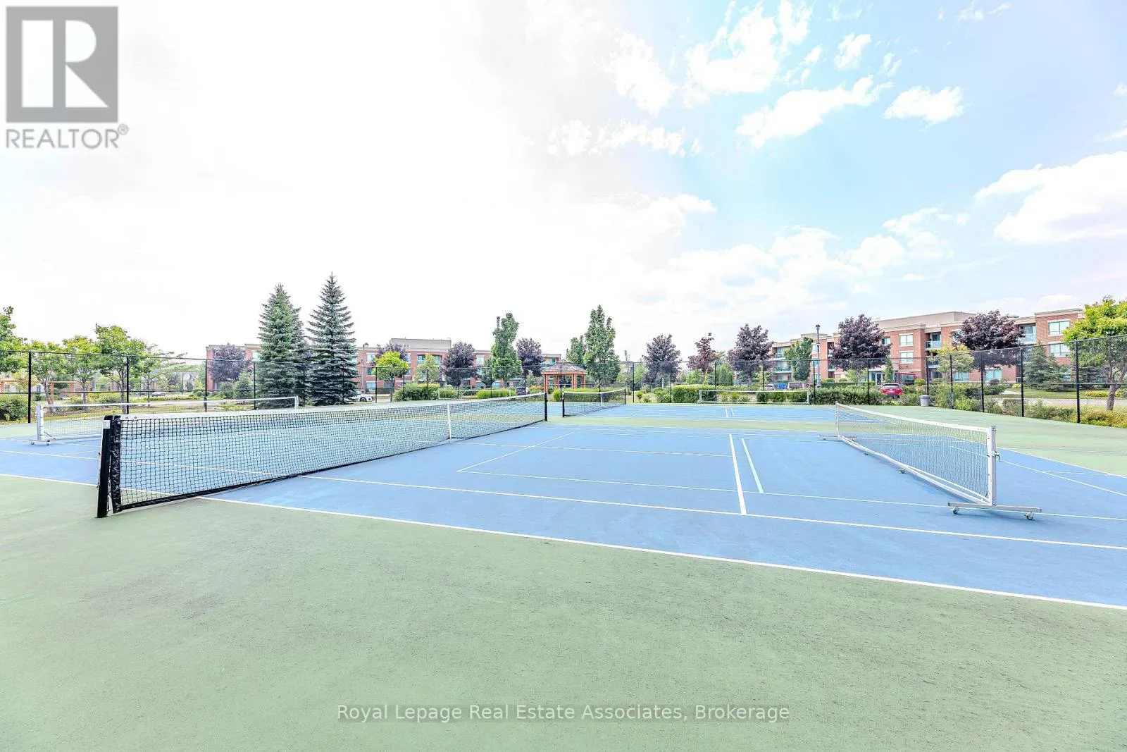 202 - 60 VIA ROSEDALE WAY