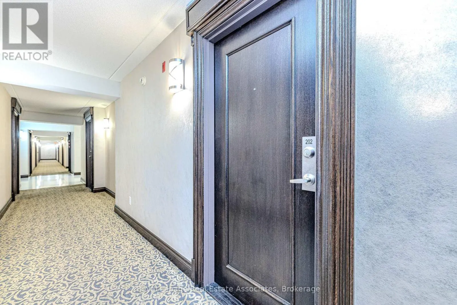 202 - 60 VIA ROSEDALE WAY
