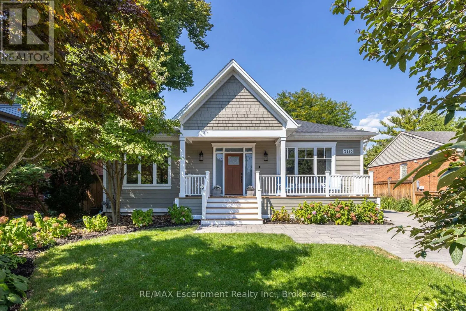 2195 COURTLAND DRIVE