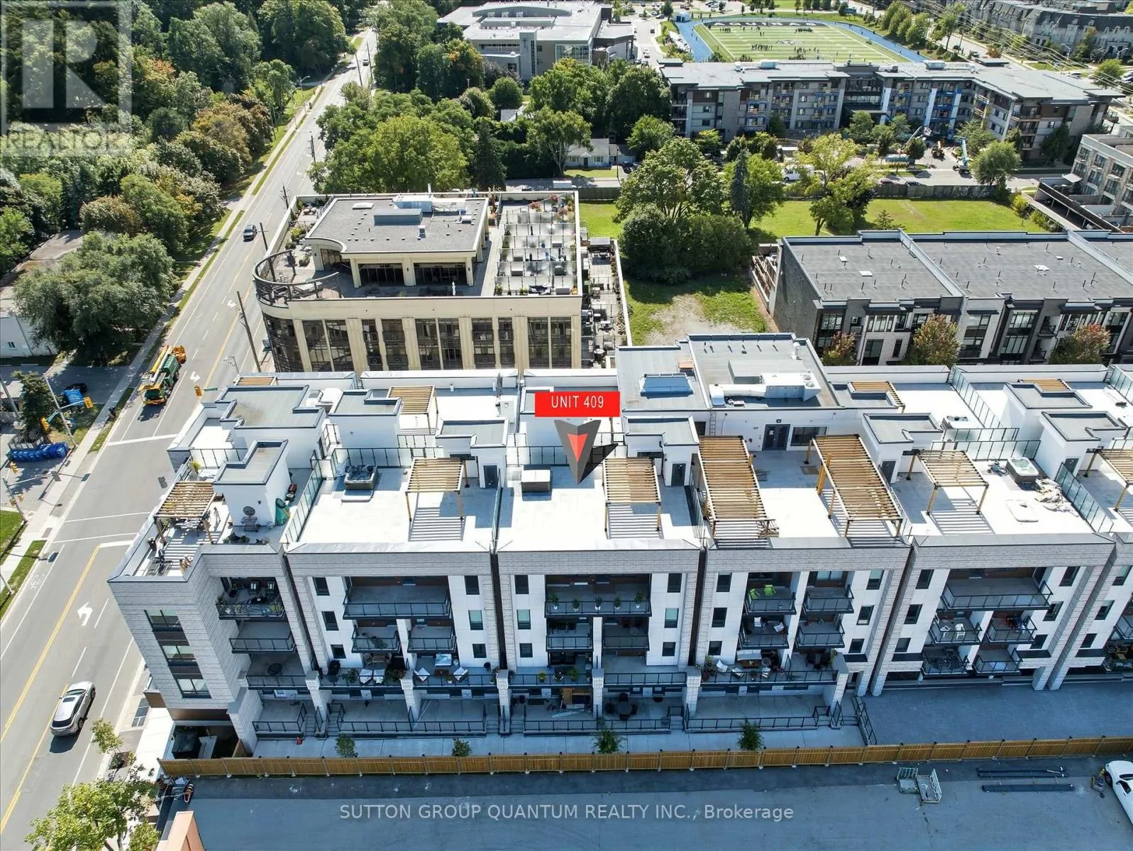 409 - 123 MAURICE DRIVE