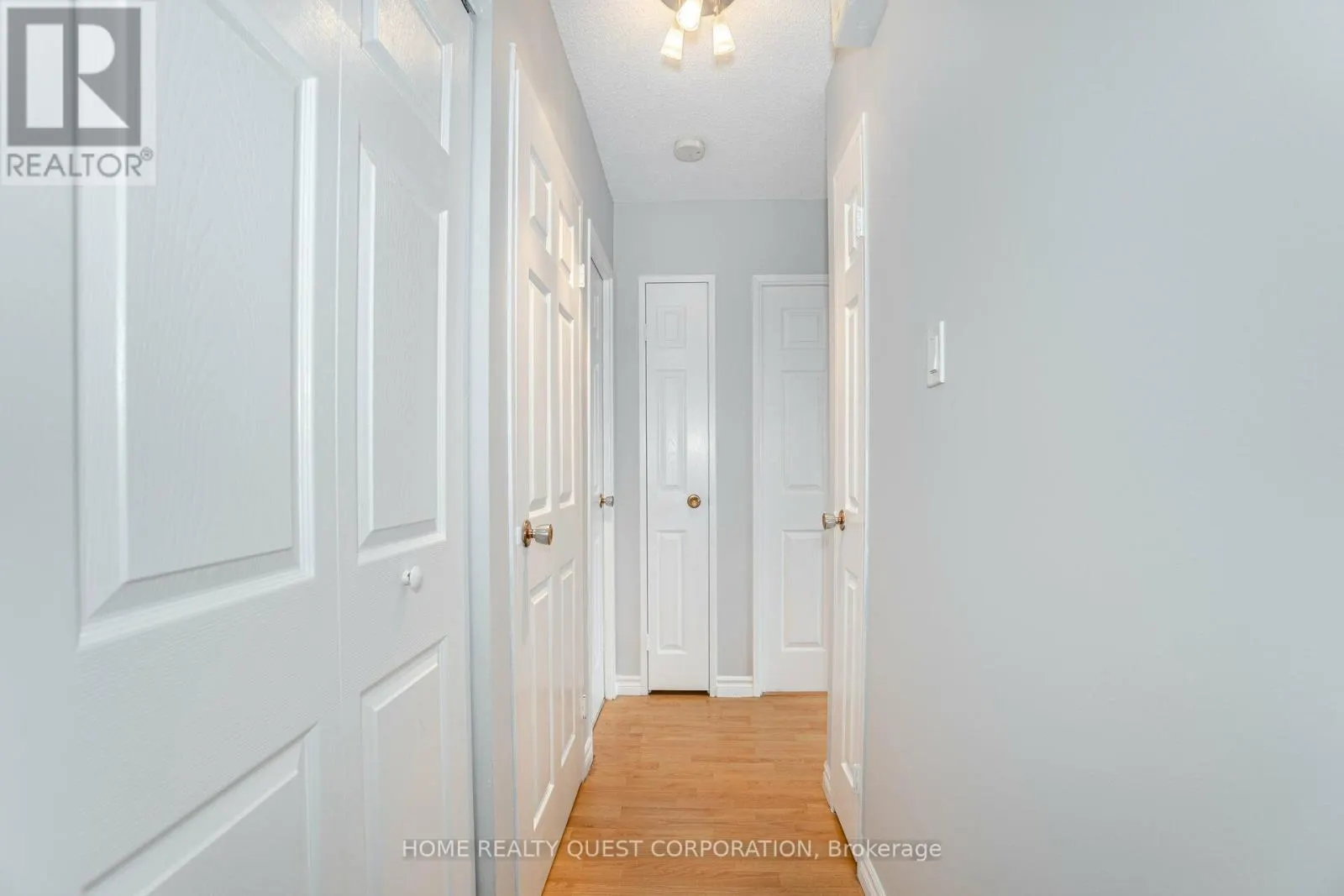 304 - 966 INVERHOUSE DRIVE