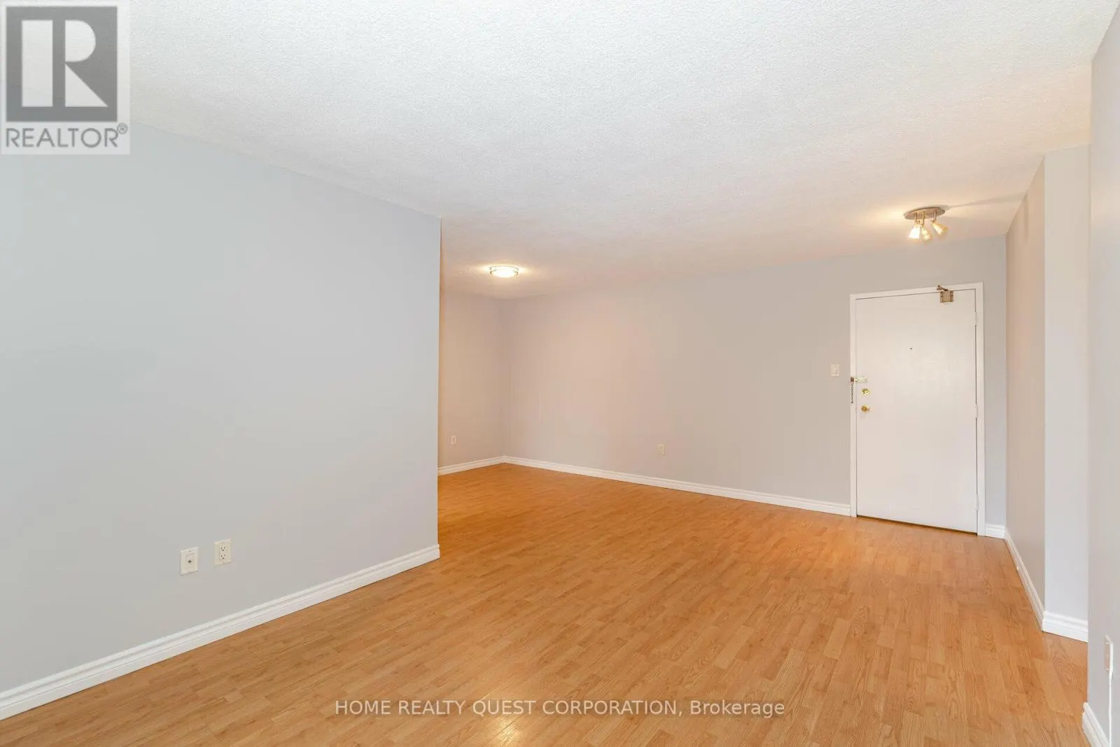 304 - 966 INVERHOUSE DRIVE