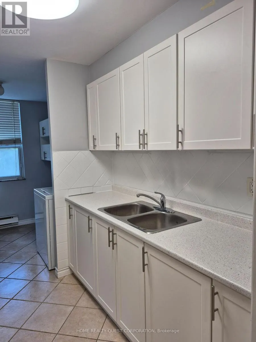 304 - 966 INVERHOUSE DRIVE