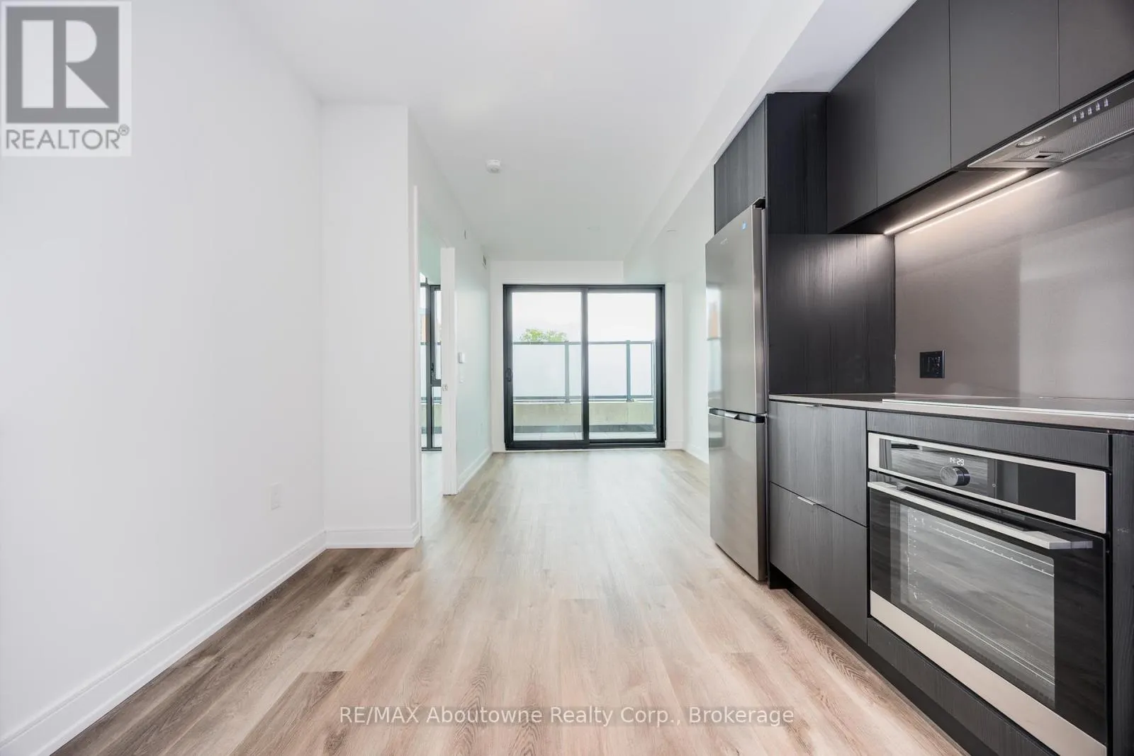 227 - 3009 NOVAR ROAD, #227