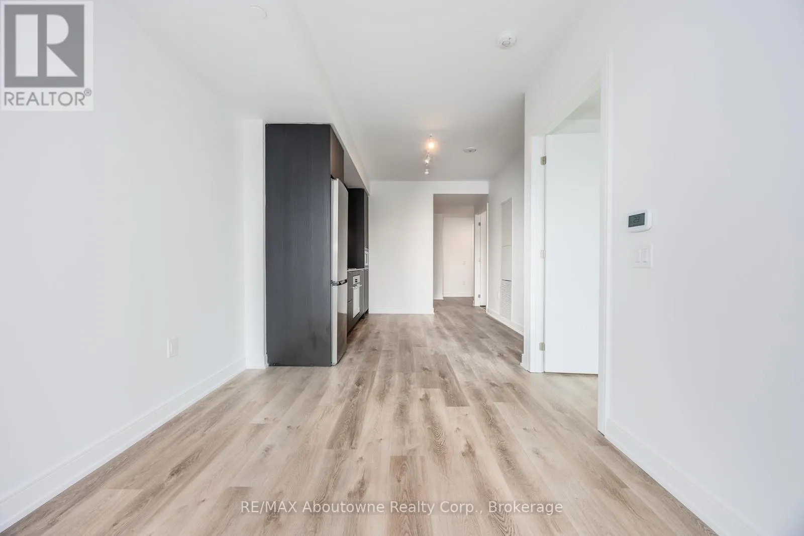 227 - 3009 NOVAR ROAD, #227