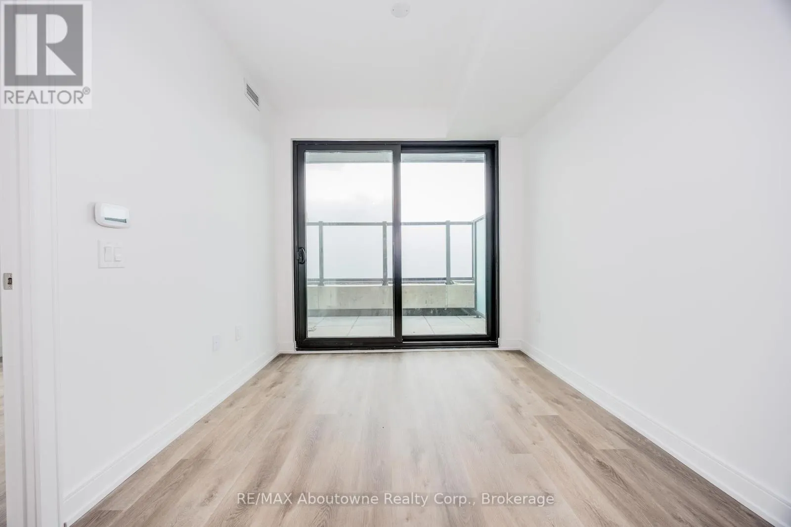 227 - 3009 NOVAR ROAD, #227
