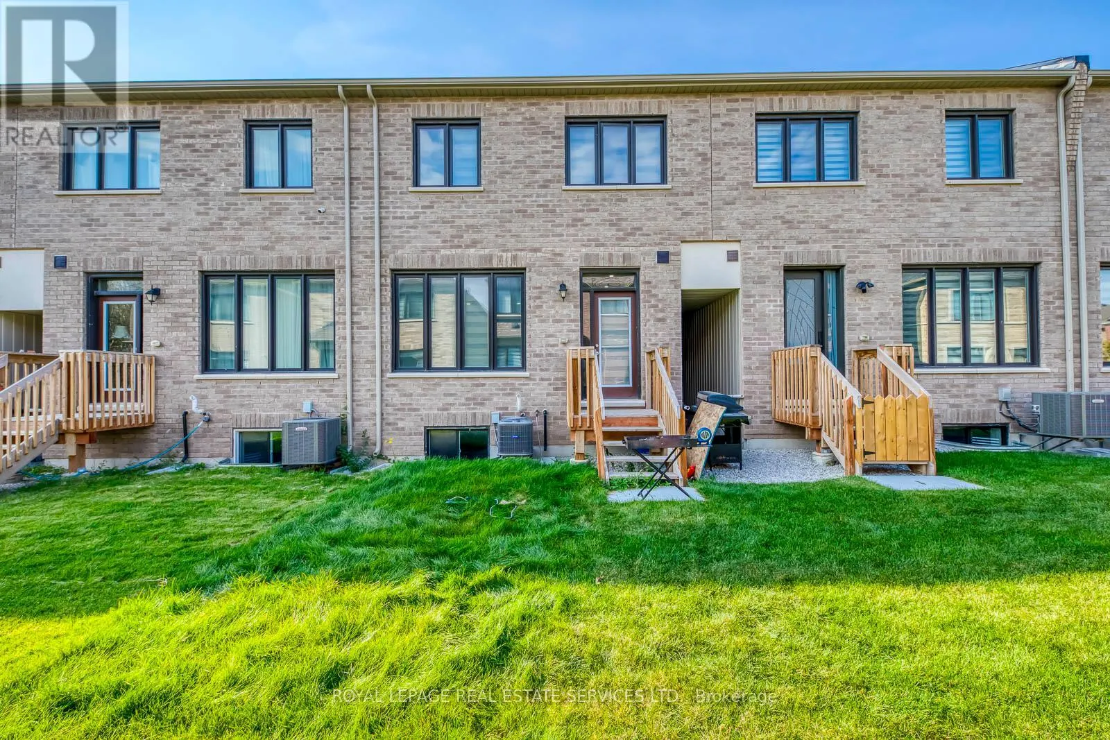 595 CELANDINE TERRACE