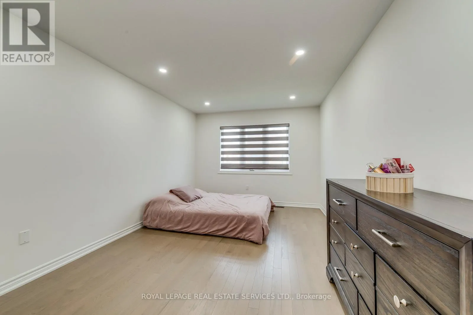 595 CELANDINE TERRACE