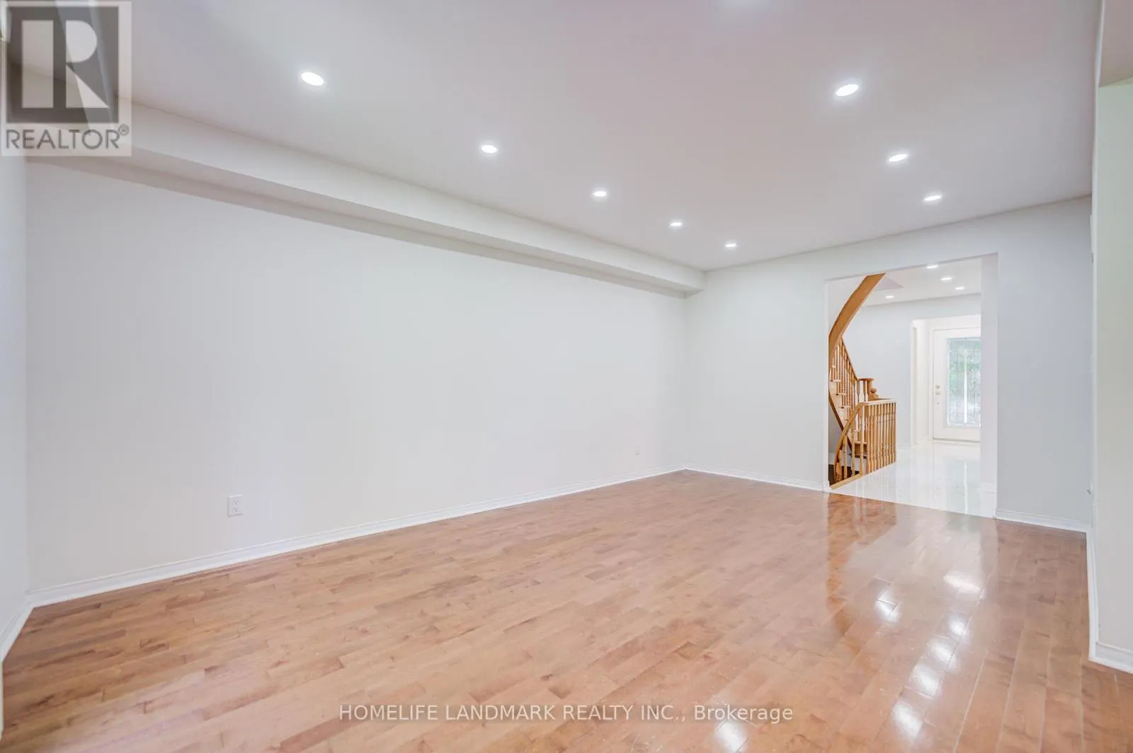 319 HILLSIDE DRIVE