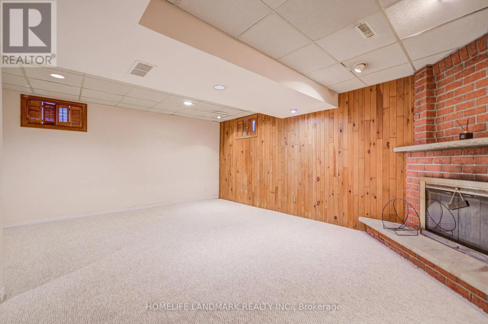 319 HILLSIDE DRIVE