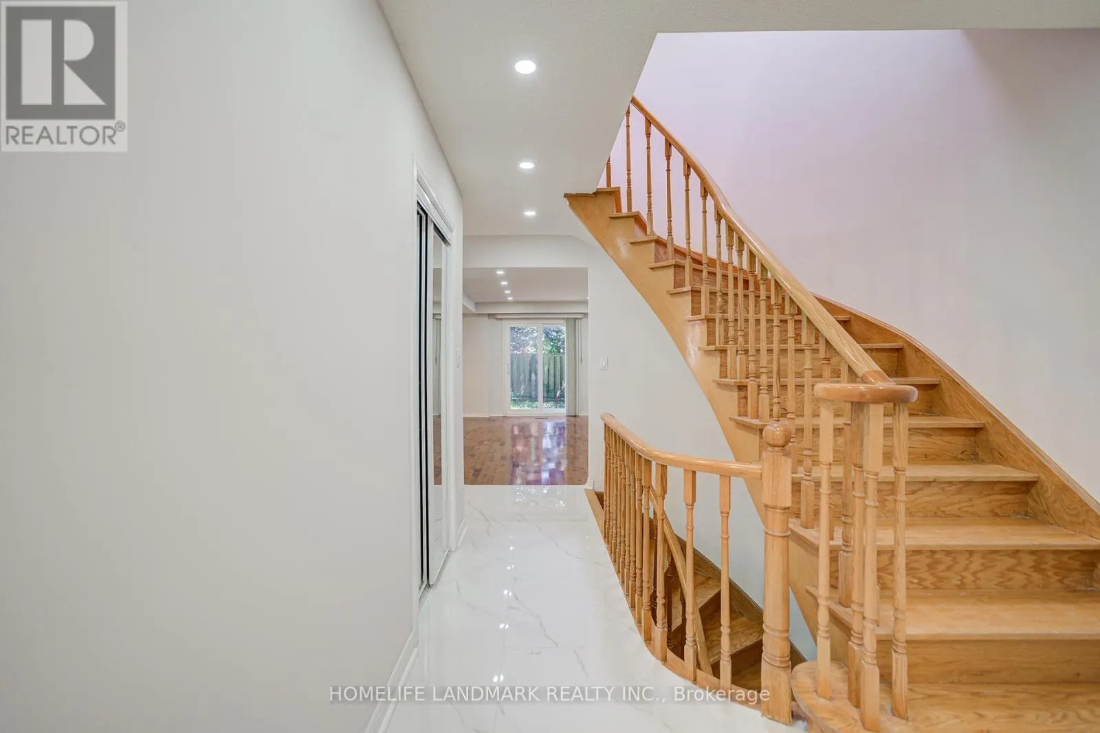 319 HILLSIDE DRIVE