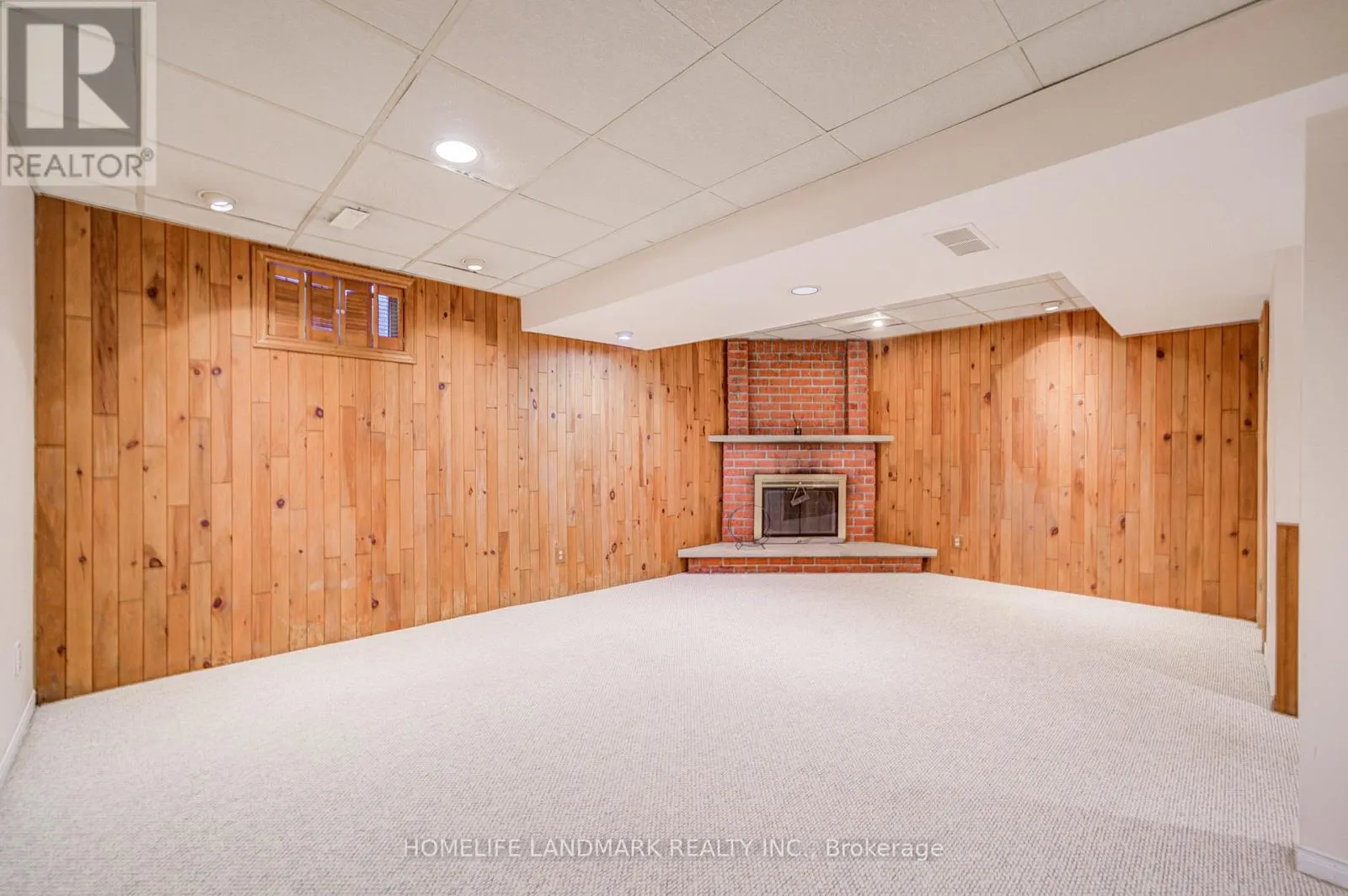319 HILLSIDE DRIVE