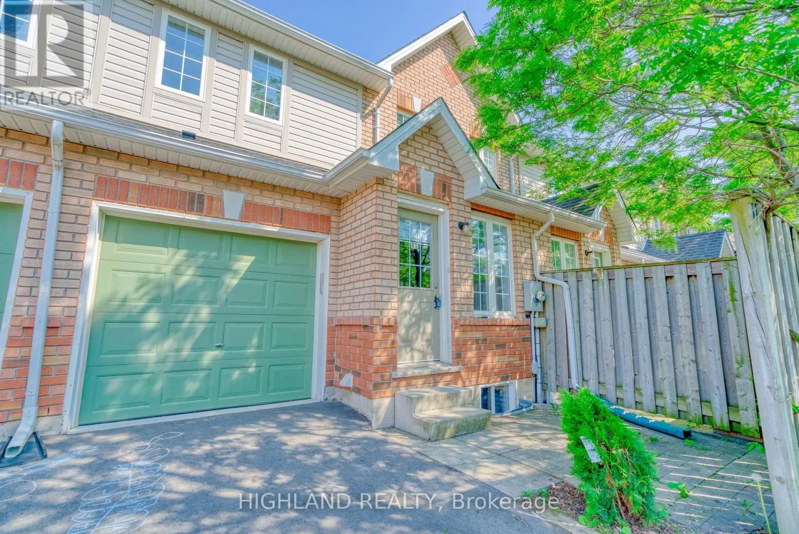 11 - 1750 CREEK WAY