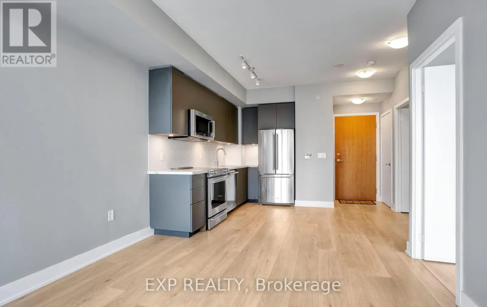 5504 - 30 SHORE BREEZE DRIVE