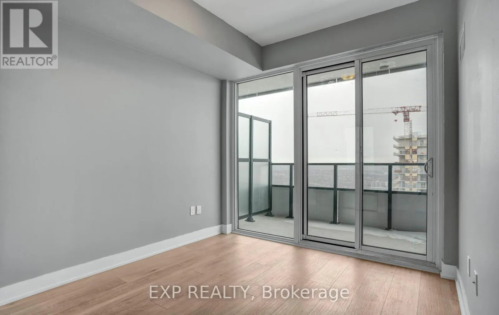 5504 - 30 SHORE BREEZE DRIVE