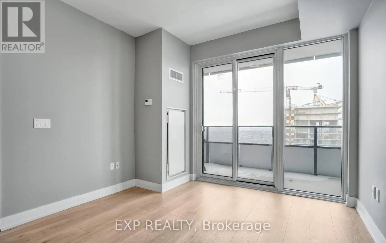 5504 - 30 SHORE BREEZE DRIVE