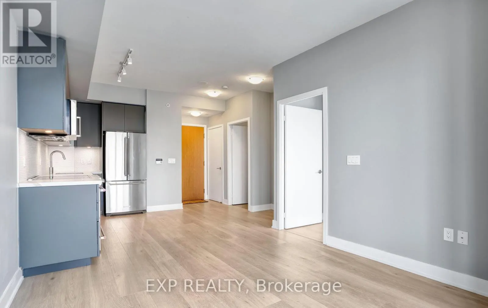 5504 - 30 SHORE BREEZE DRIVE