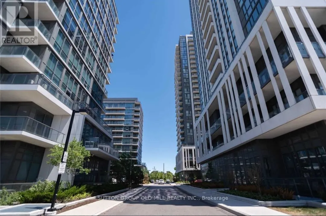 2011 - 17 ZORRA STREET