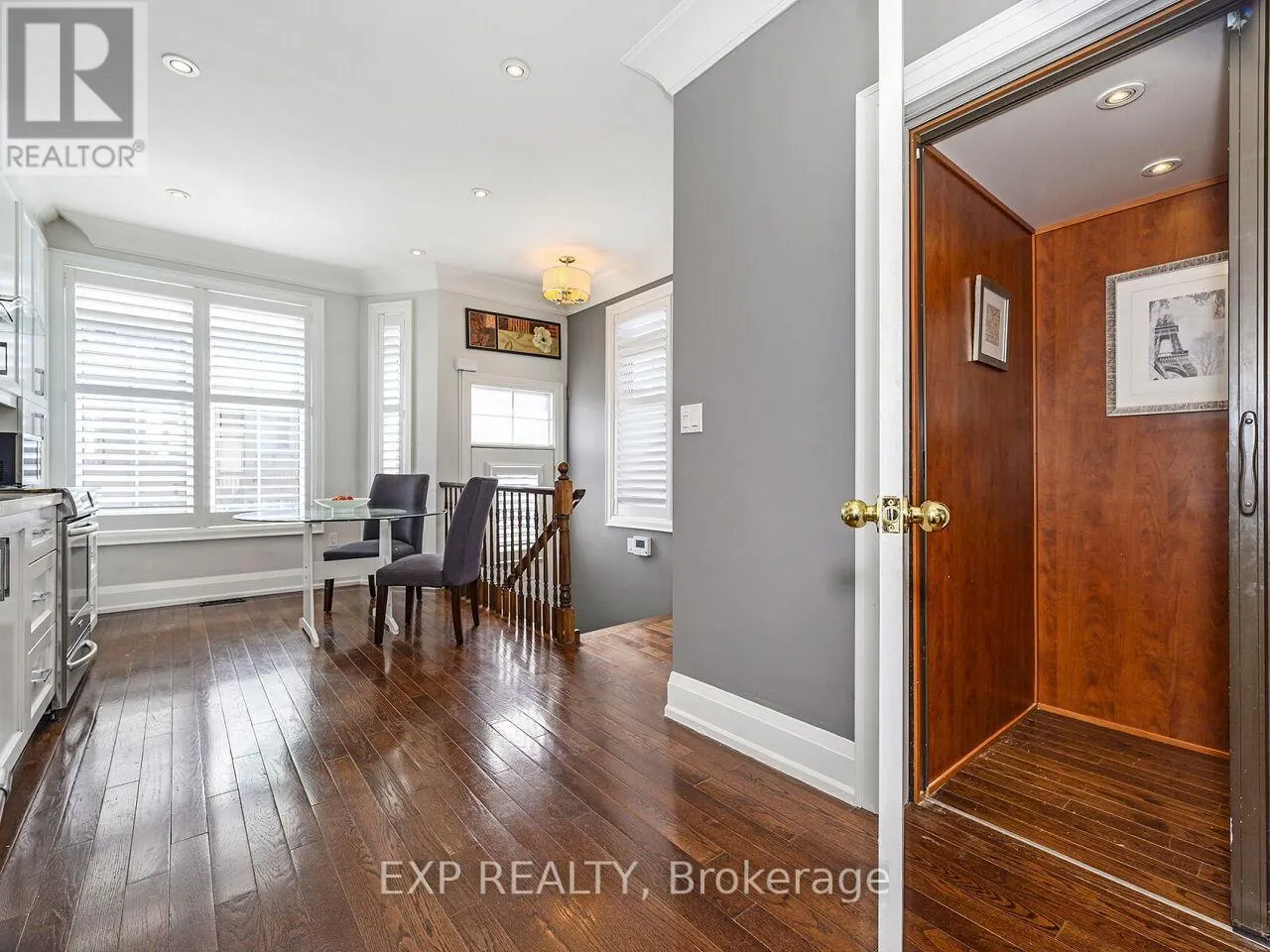 4 - 2351 LAKESHORE ROAD W