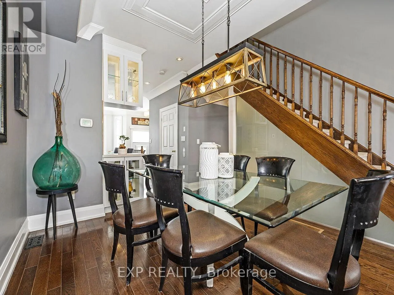4 - 2351 LAKESHORE ROAD W